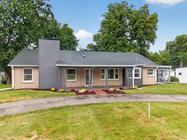 708 E Glover ST, Ottawa, IL 61350