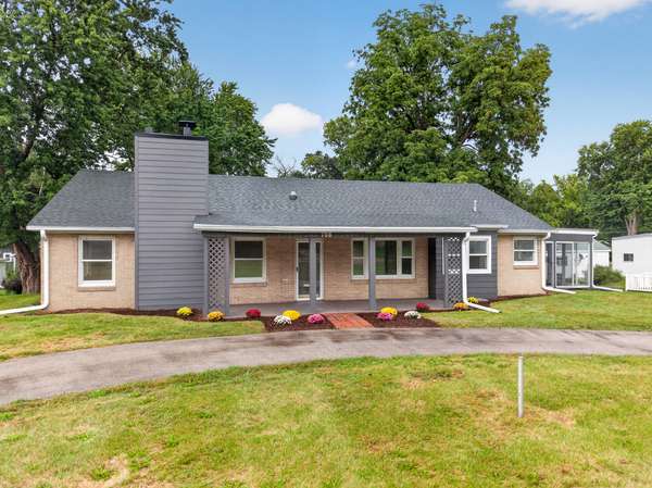 708 E Glover ST, Ottawa, IL 61350