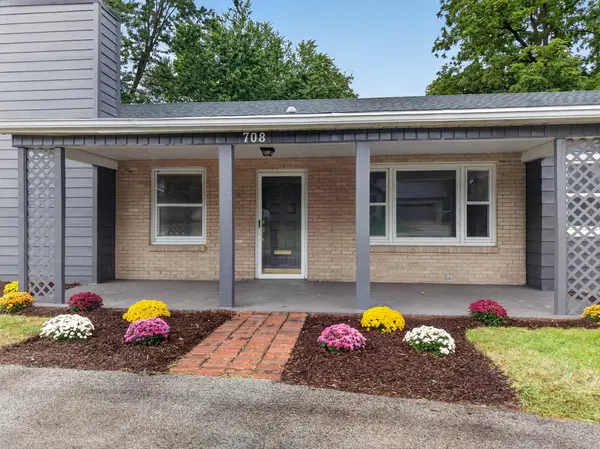 708 E Glover ST, Ottawa, IL 61350