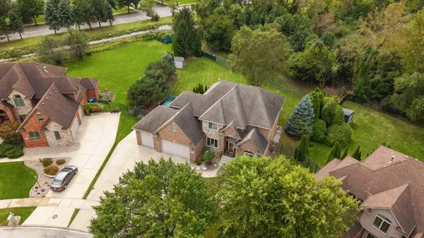 1132 Barrington CT, Schererville, IN 46375