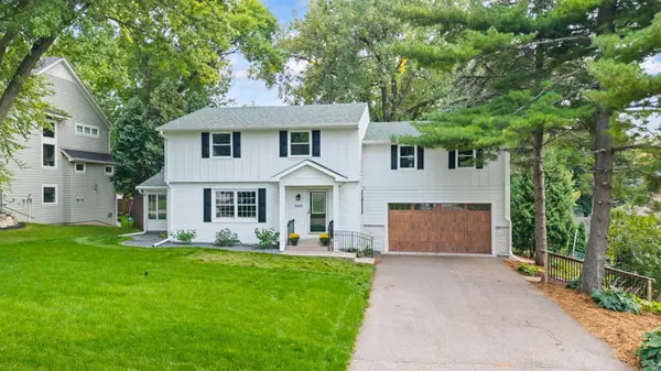 5613 Warden AVE, Edina, MN 55436