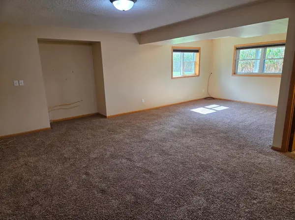 500 4TH AVE NE, Hayfield, MN 55940