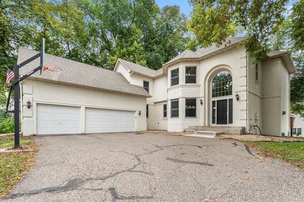8915 Umbria PL N, Maple Grove, MN 55311