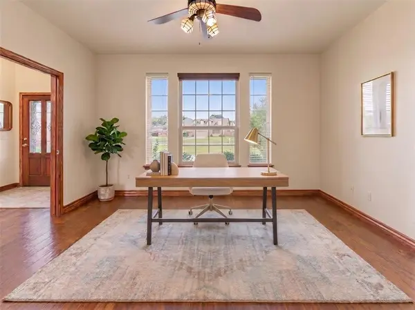940 Lake Vista RD, Edmond, OK 73034