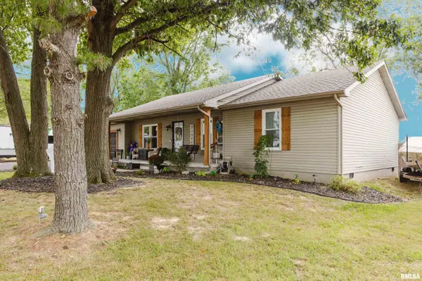 805 E MARSHALL ST, Marion, IL 62959