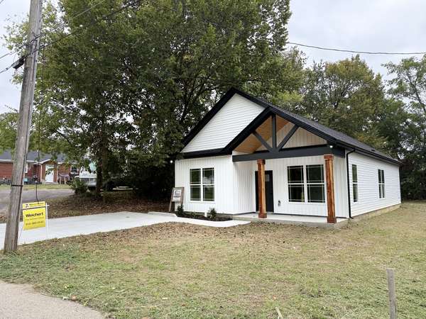 534 20th Ave #W, Springfield, TN 37172