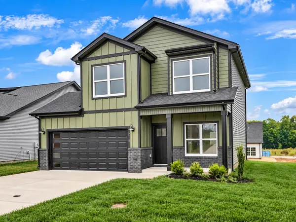 2712 Brewster Dr, Clarksville, TN 37042