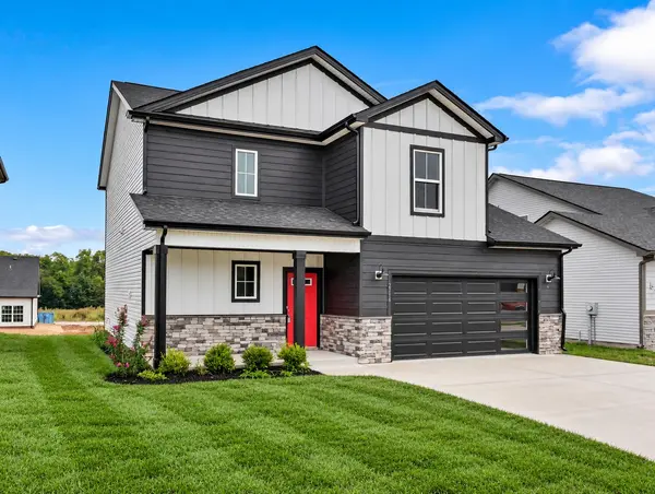 2716 Brewster Dr, Clarksville, TN 37042