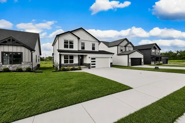 2804 Brewster Dr, Clarksville, TN 37042