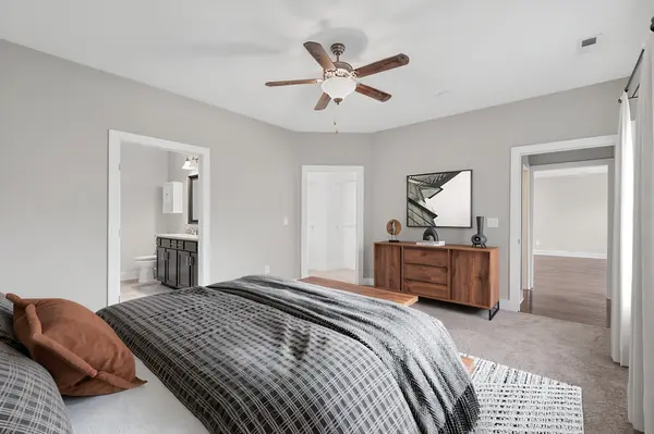 2323 Stockwood Trl, Thompsons Station, TN 37179