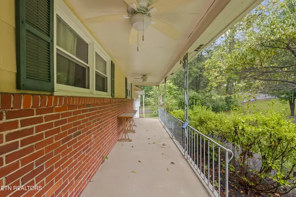 4721 W Sunset Rd, Knoxville, TN 37914