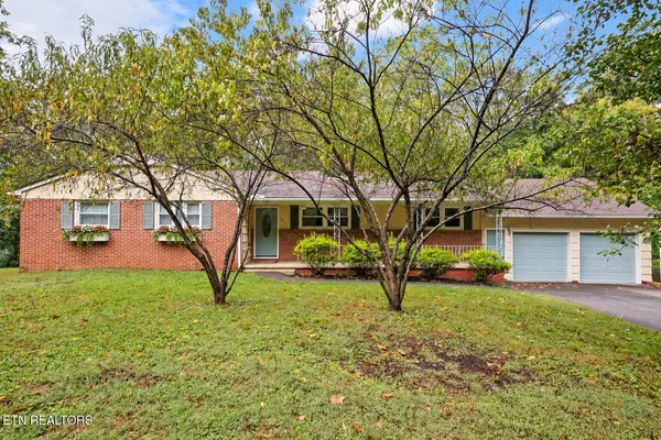 4721 W Sunset Rd, Knoxville, TN 37914