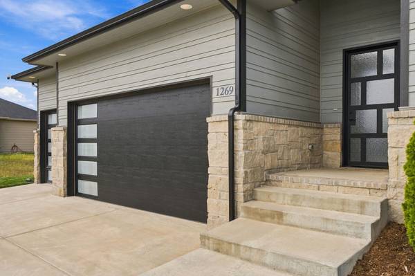 1269 S Crabtree, Goddard, KS 67052