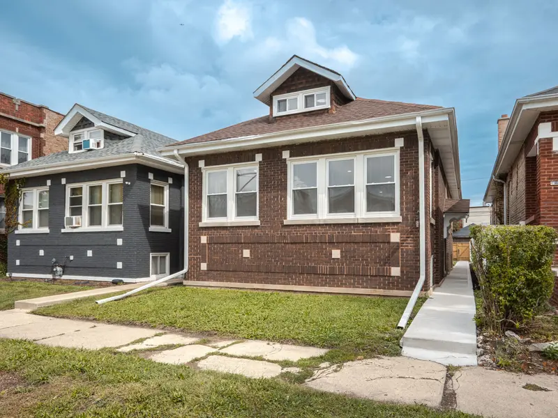 8411 S Throop ST, Chicago, IL 60620