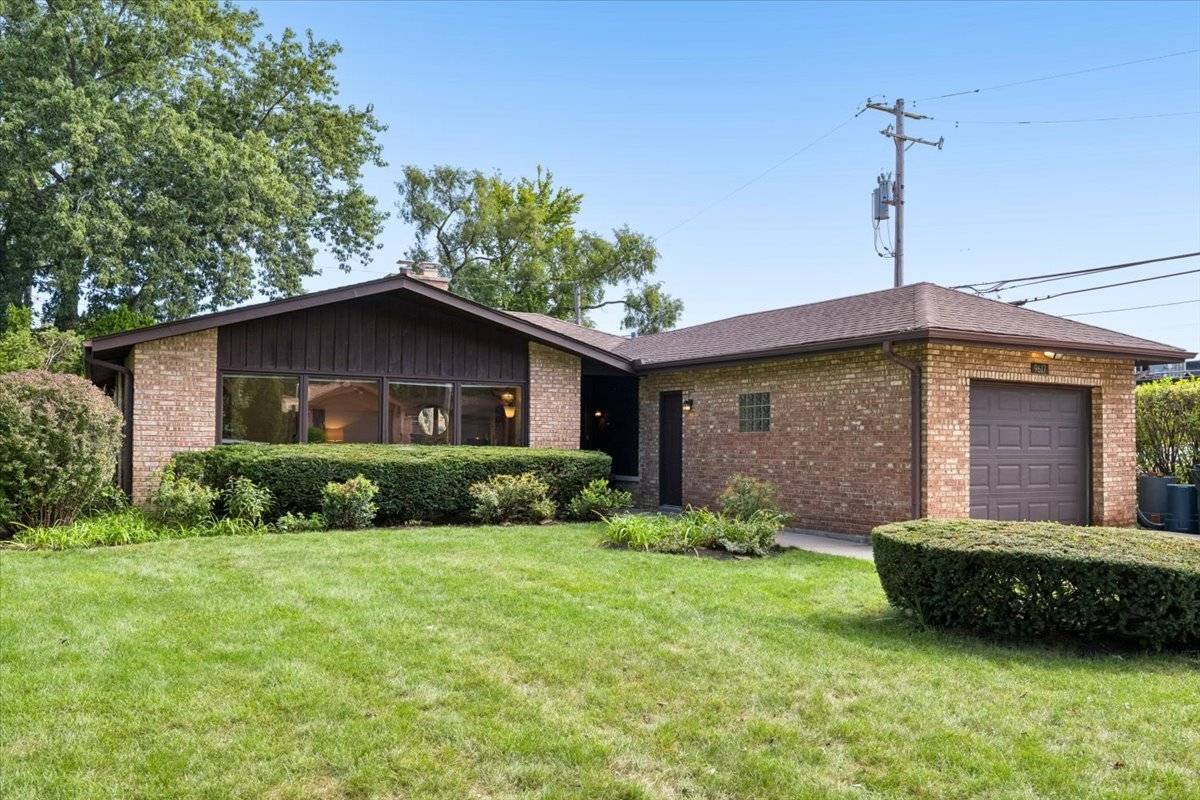 9617 Keystone AVE, Skokie, IL 60076