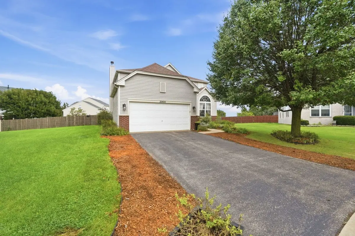 20400 Essex CT, Crest Hill, IL 60403