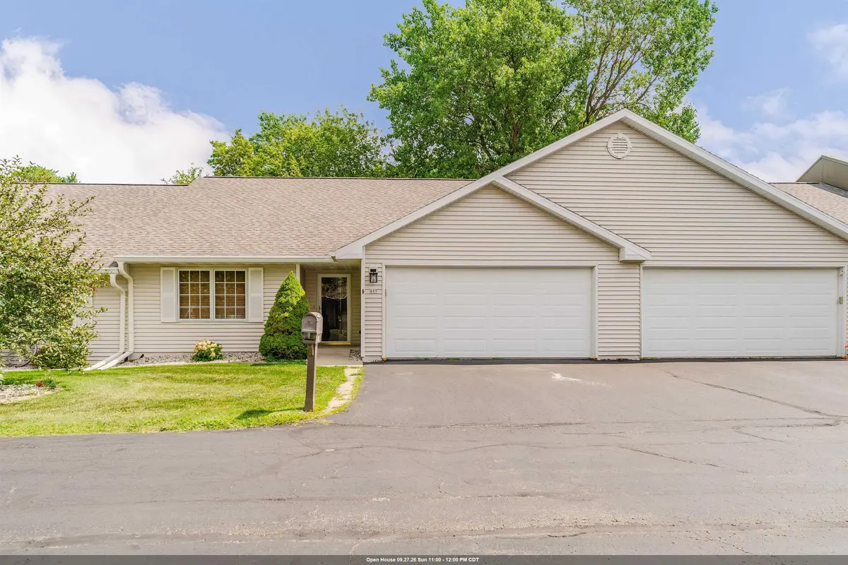 465 W PACKER AVE, Oshkosh, WI 54901-1585