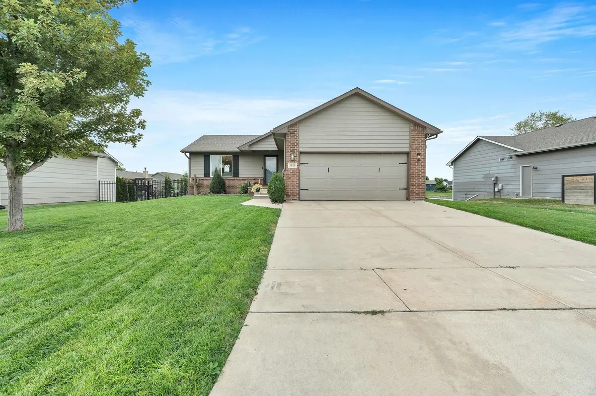 1925 N Bellick Ct, Wichita, KS 67235