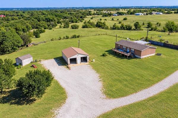 2298 County Road 2320, Decatur, TX 76234