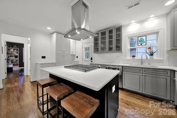 835 Everett PL, Charlotte, NC 28205