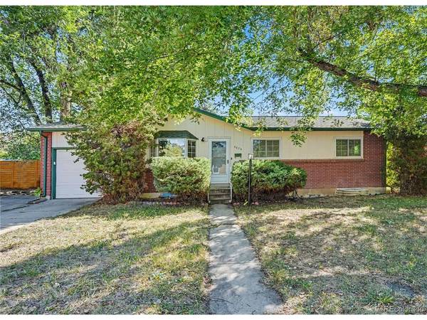 6826 Newcombe, Arvada, CO 80004