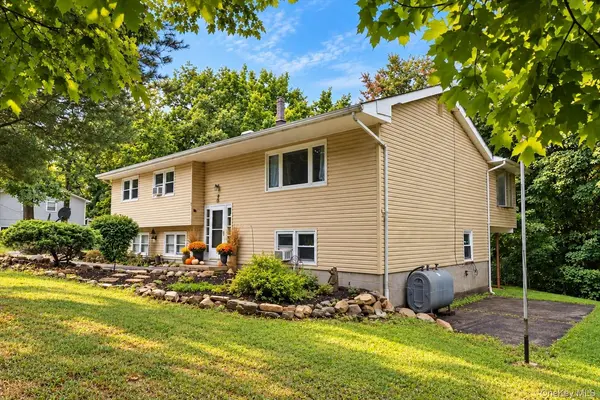 30 Laura RD, Monroe, NY 10950