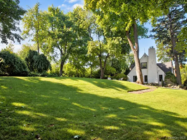 1315 Langdon LN, Mamaroneck, NY 10543