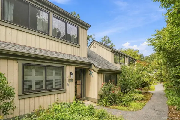 154 Heritage HLS #B, Somers, NY 10589