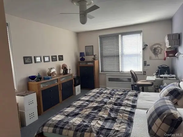 74-45 Yellowstone BLVD #5E, Rego Park, NY 11374