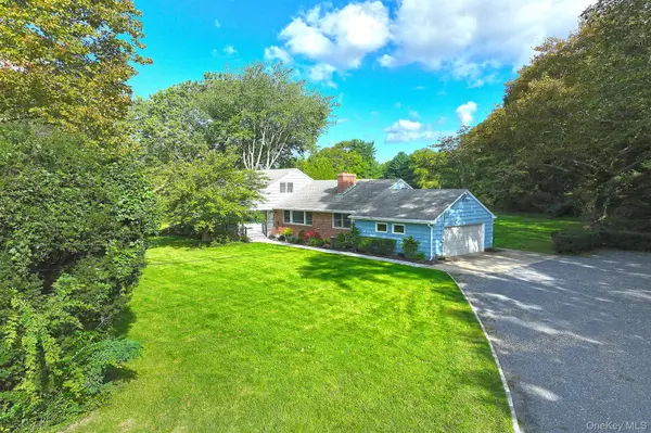 1950 Midlane, Muttontown, NY 11791