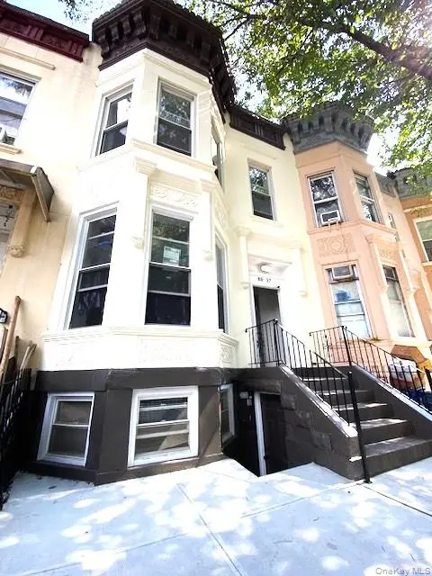 8837 161st ST, Jamaica, NY 11432