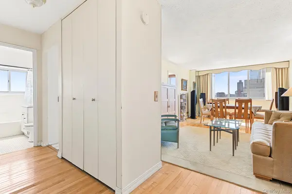 345 E 93rd ST #30C, New York (manhattan), NY 10128