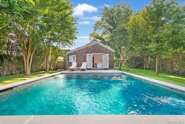 99 Egypt LN, East Hampton, NY 11937