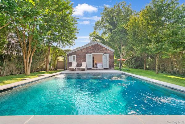99 Egypt LN, East Hampton, NY 11937