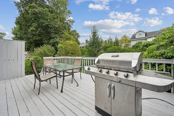 41 Margaretta CT, Staten Island, NY 10314