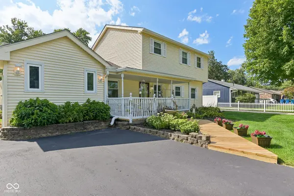 1024 E Auman DR, Carmel, IN 46032