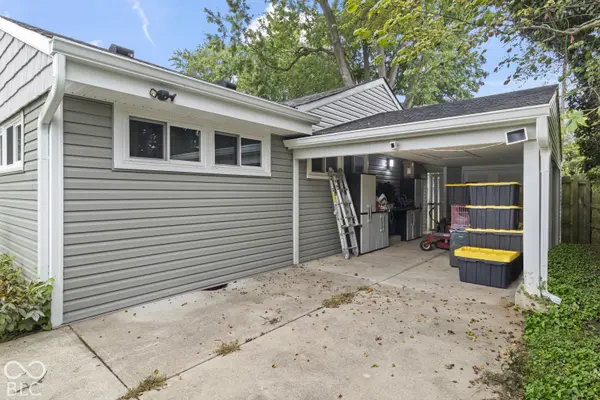 1204 Orchard LN, Franklin, IN 46131