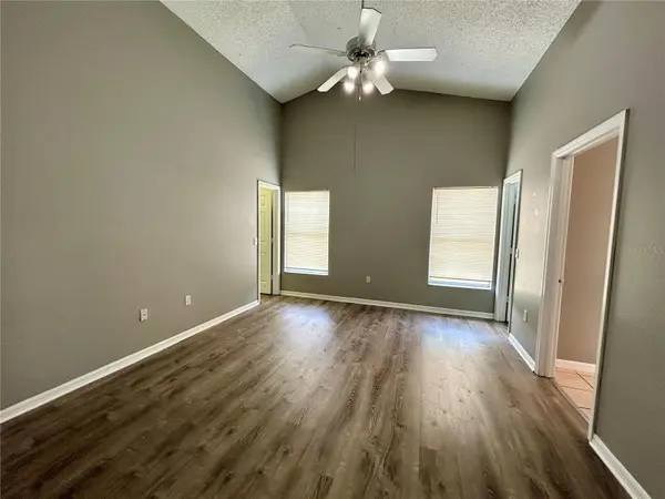 138 SIR PHILLIPS DR, Davenport, FL 33837