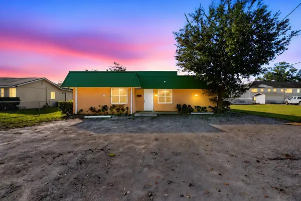 109 E ROBERTSON ST, Brandon, FL 33511