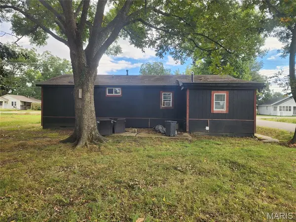 309 E Victor ST, Poplar Bluff, MO 63901