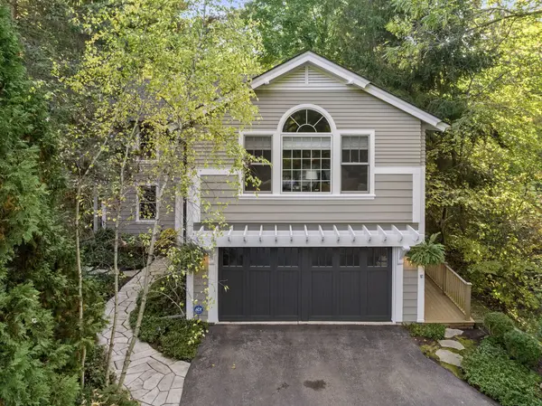 719 Birch RD, Lake Bluff, IL 60044