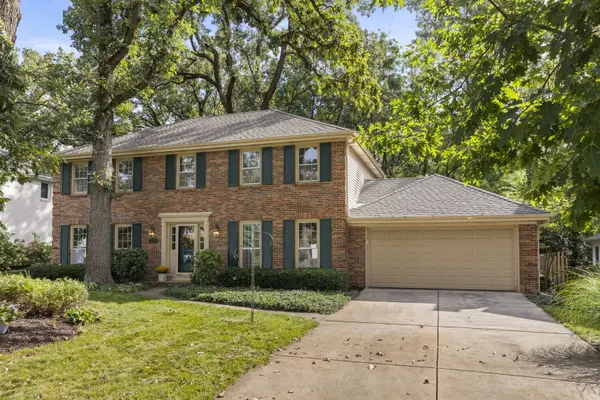 1245 Yorkshire Woods CT, Wheaton, IL 60187