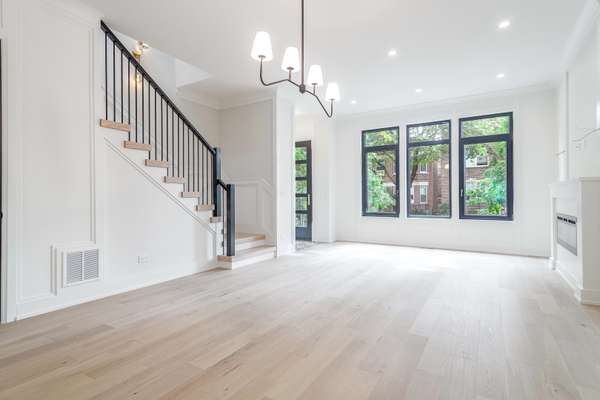1716 W Berwyn AVE, Chicago, IL 60640