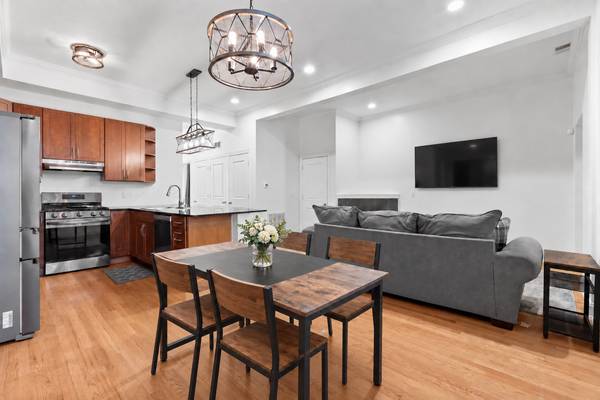 2729 W Washington BLVD #2, Chicago, IL 60612