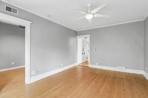 3643 N HOYNE AVE #2, Chicago, IL 60618