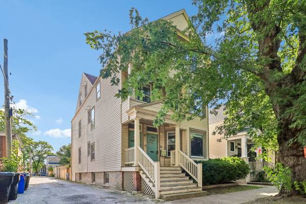 3643 N HOYNE AVE #2, Chicago, IL 60618