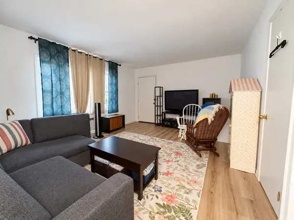 1543 Harlem AVE #3W, Forest Park, IL 60130