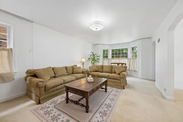 6219 N Kedvale AVE, Chicago, IL 60646