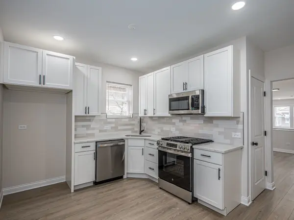 8411 S Throop ST, Chicago, IL 60620