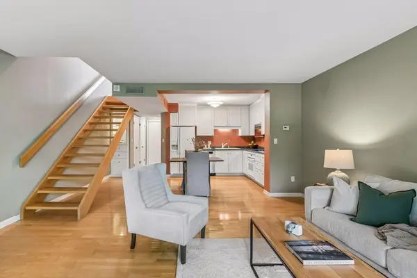 1200 Nicollet MALL #221, Minneapolis, MN 55403
